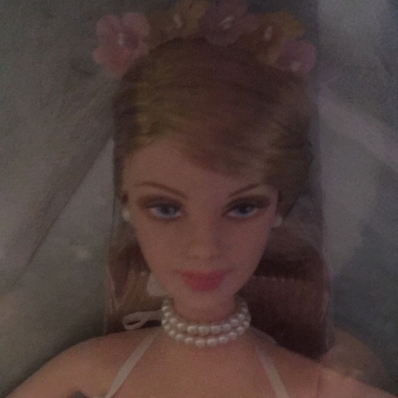 Barbie Bridal collection 2001 Romantic wedding. White dress